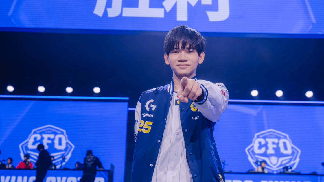 Foto de HongQ, mid laner da CFO.