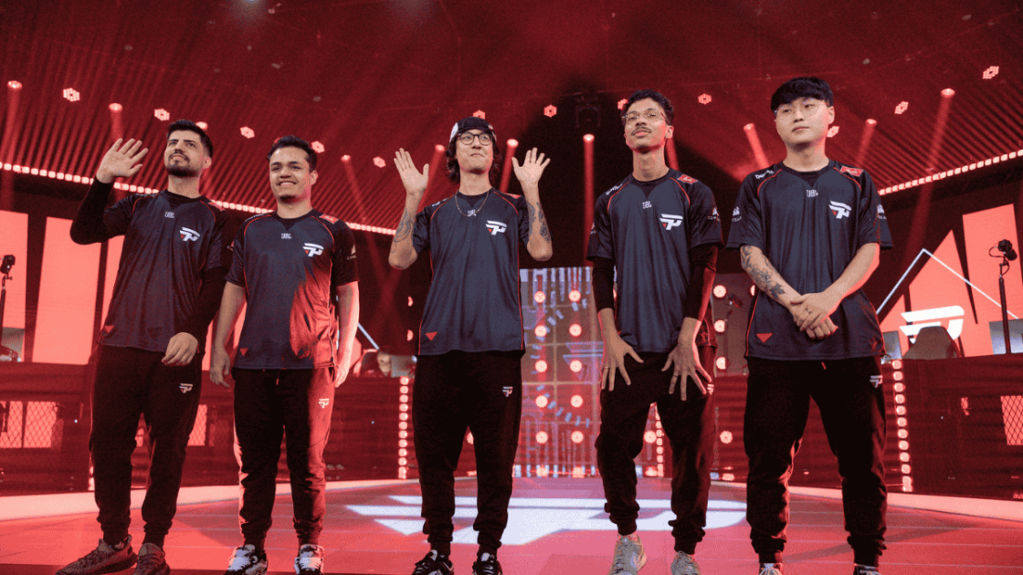 Foto da equipe da paiN Gaming.