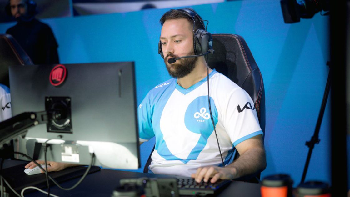 Foto do APA, mid-laner da Cloud9
