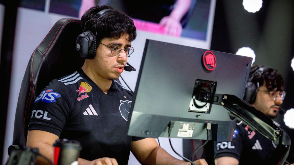 Na foto, Tatu, jungler da FURIA