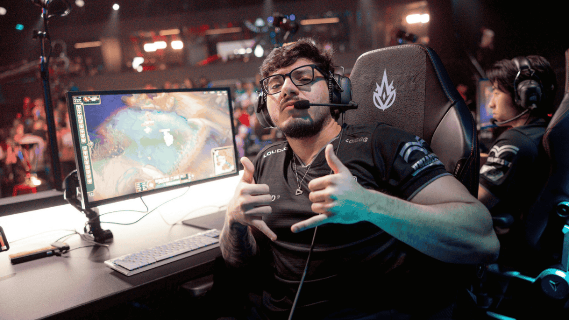 Foto de Envy na preparação para jogar pela LOUD.