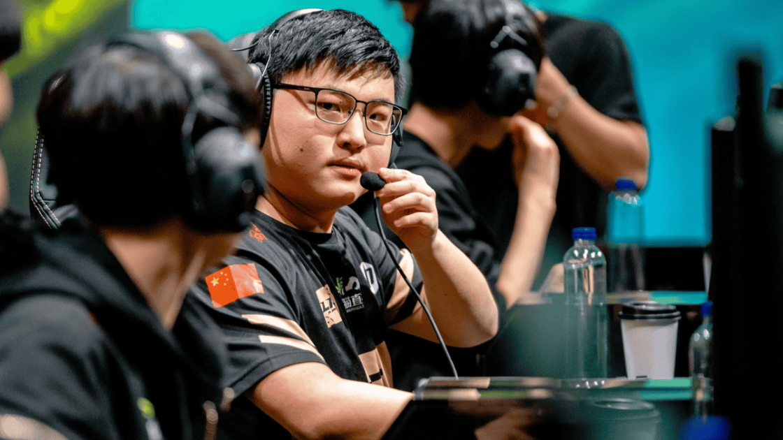 Foto de Uzi competindo no MSI 2018.