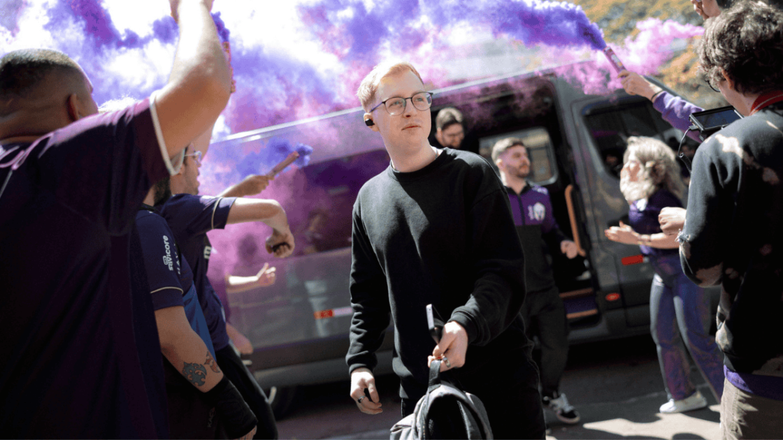 Foto de Benvi, treinador da Vivo Keyd Stars.