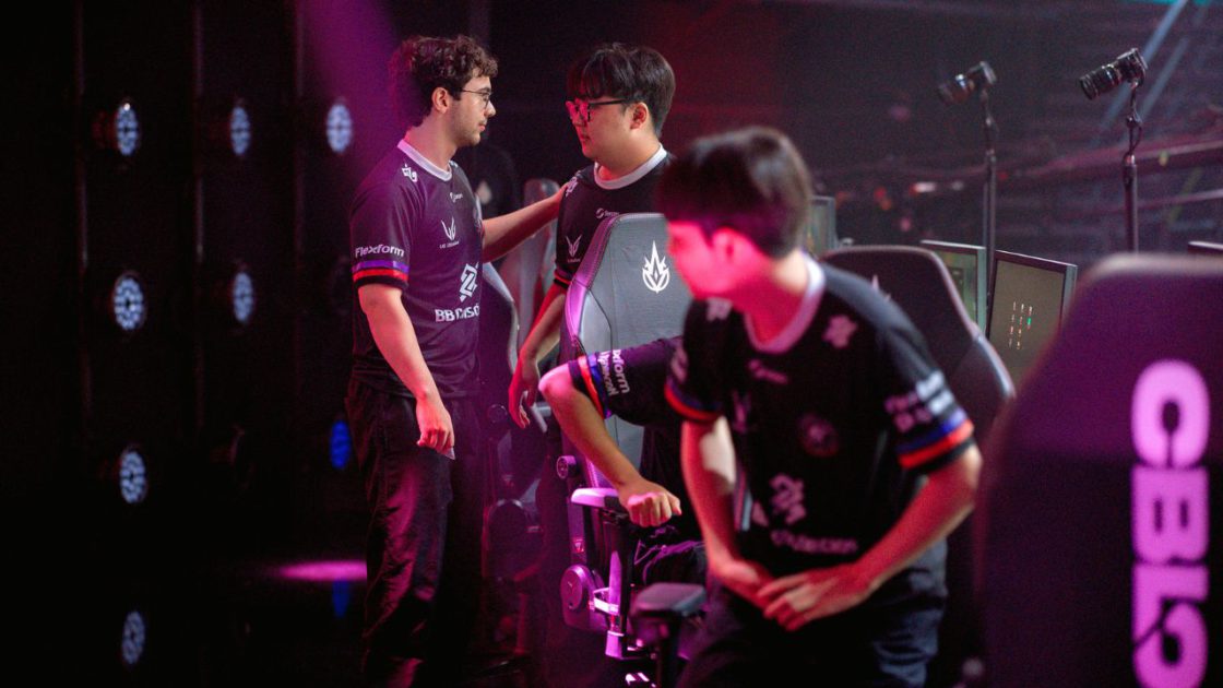 Foto do Momochi no CBLOL 2026.