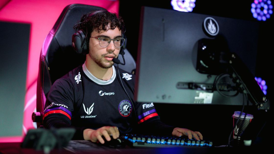 Foto do Momochi no CBLOL 2026.