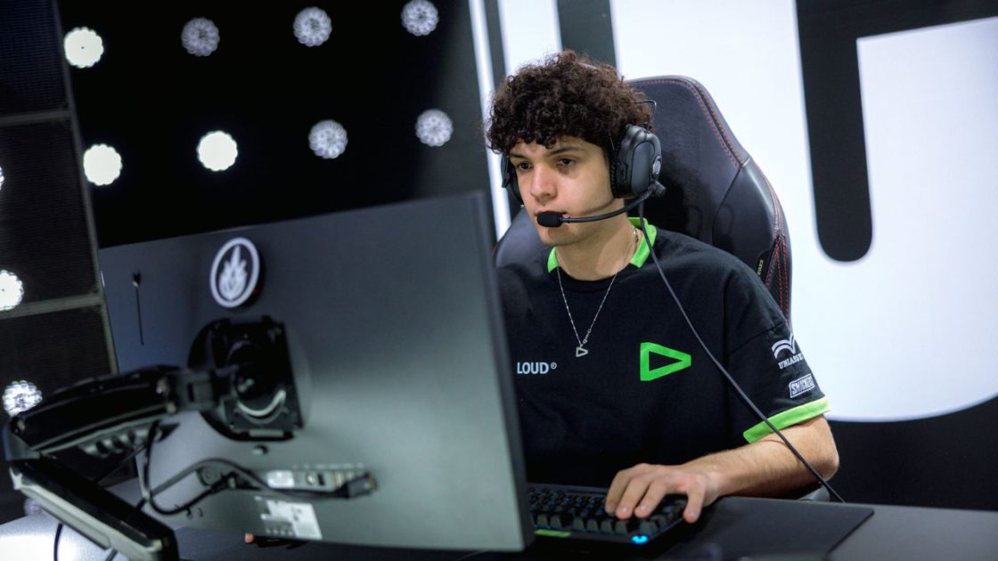 Na foto, Xyno, top-laner da LOUD no CBLOL 2026 1º split