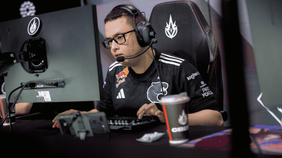 Foto de Ayu, jogando pela FURIA.