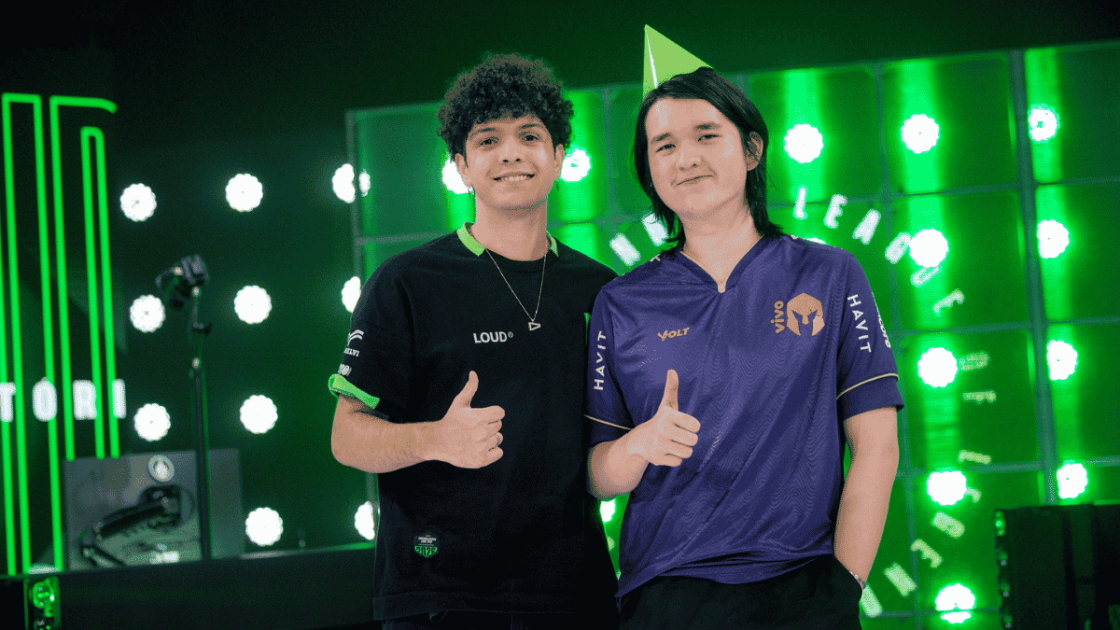 Foto de Xyno e Sarolu no CBLOL 2026.