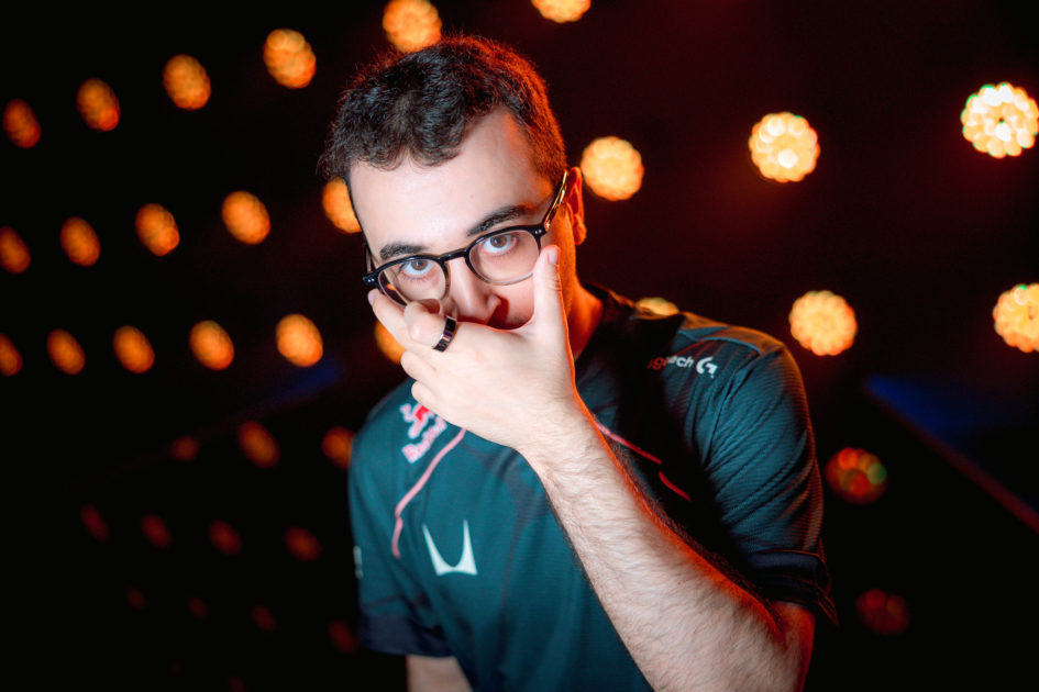 Foto de SkewMond, jogador da G2.