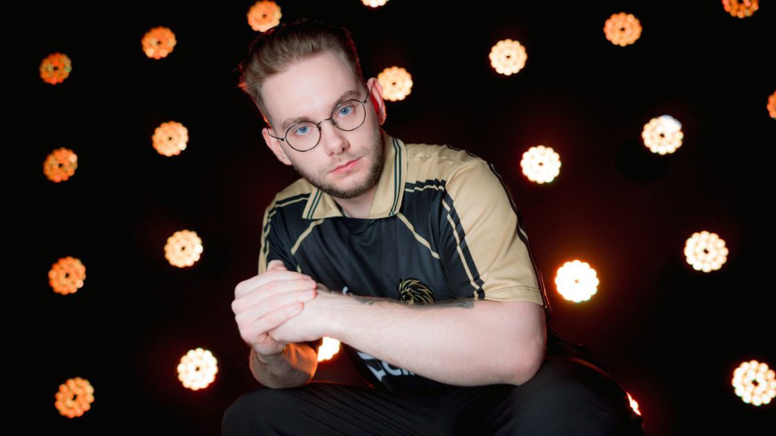 Foto de Inspired, jungler da LYON campeã da LCS 2026.