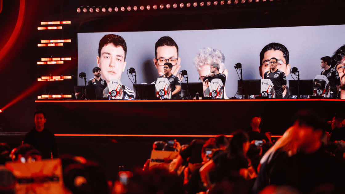 Foto da equipe da FURIA no MSI 2026.