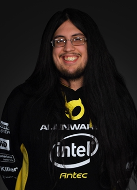 QTPie é o Novo mid laner da CLG!