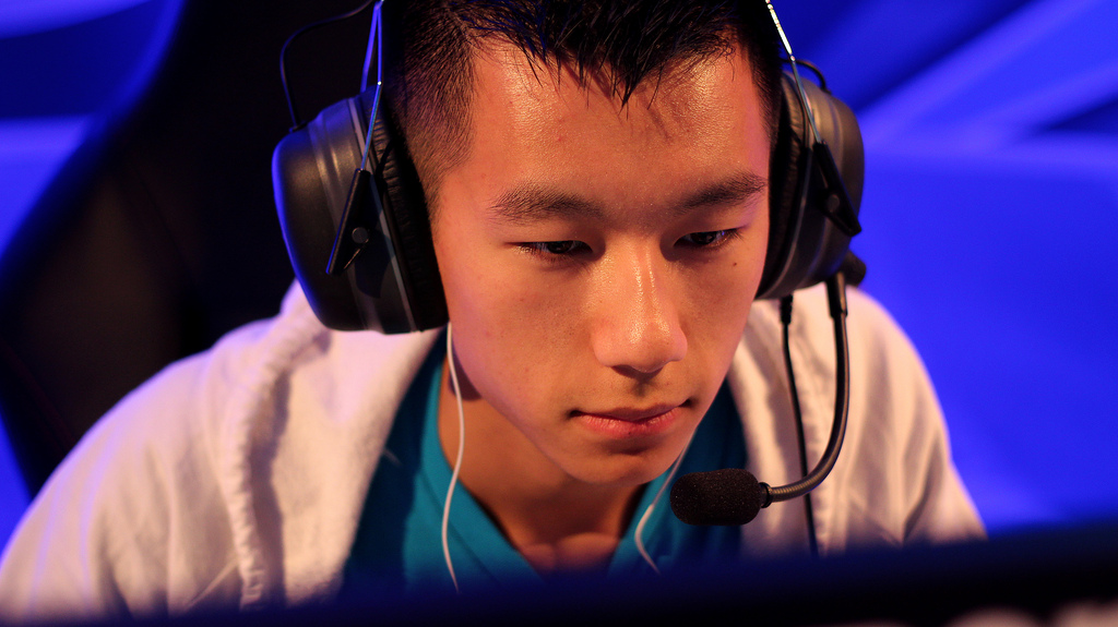 Especulações sobre a Saída de Hai da Cloud 9