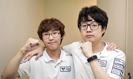 Imp e Mata respondem o Gank da AHQ com um Doublekill