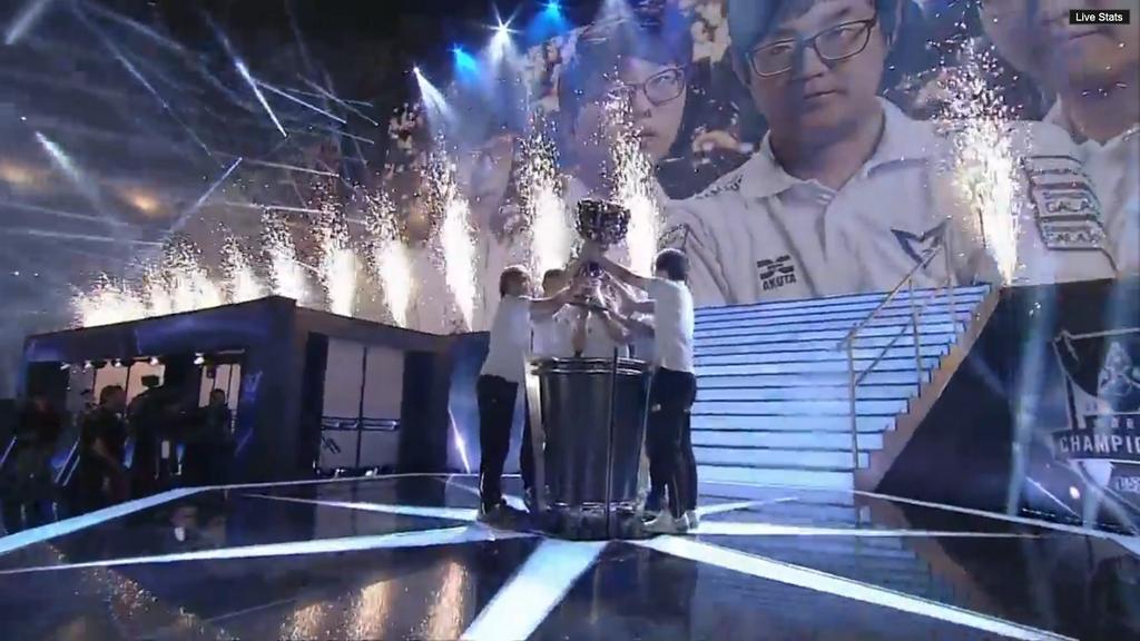 Samsung White Vence o Mundial da Season 4