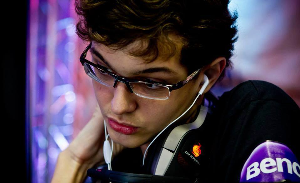 Mylon Afastado da kStars