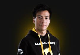 Incrível jogada do Shen Mid de Shiphtur!