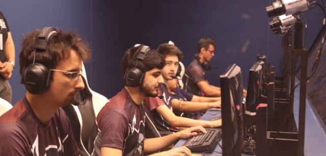Ótima Team Fight da Dexterity contra a paiN Gaming