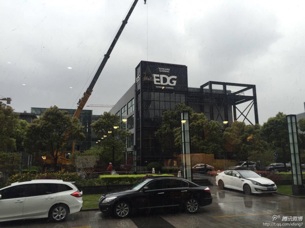 O cenário de League of Legends Chinês vai do Céu ao Inferno em 2015