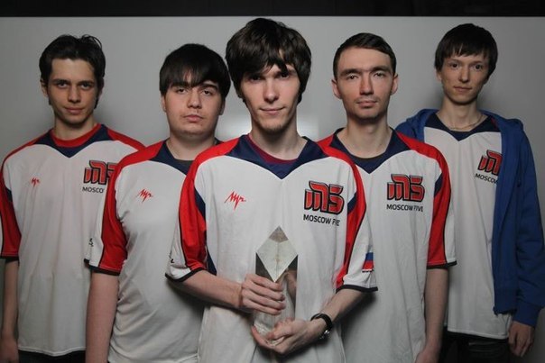 Edward volta a utilizar o seu Velho Nick “Gosu Pepper”