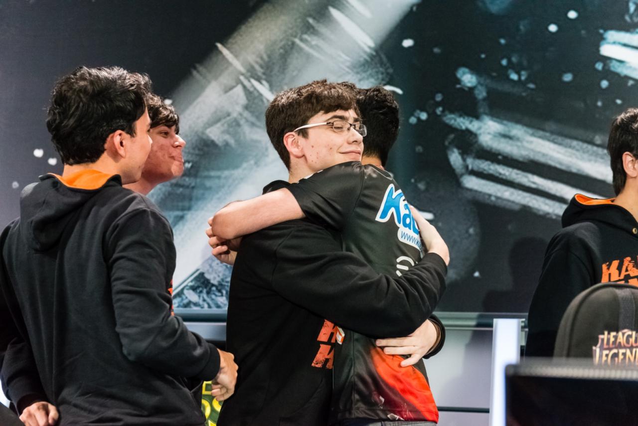 CNB contrata Lep, Tinowns e Minerva