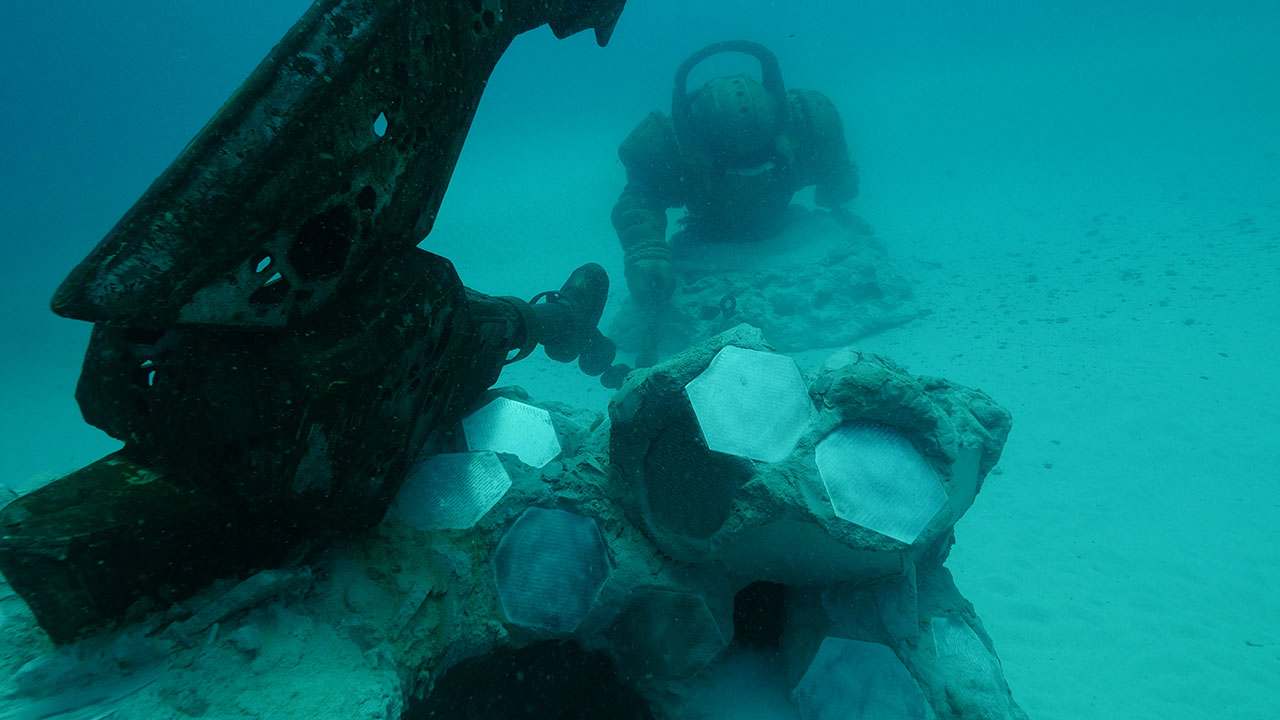Agora temos uma Estátua do Nautilus debaixo do Oceano