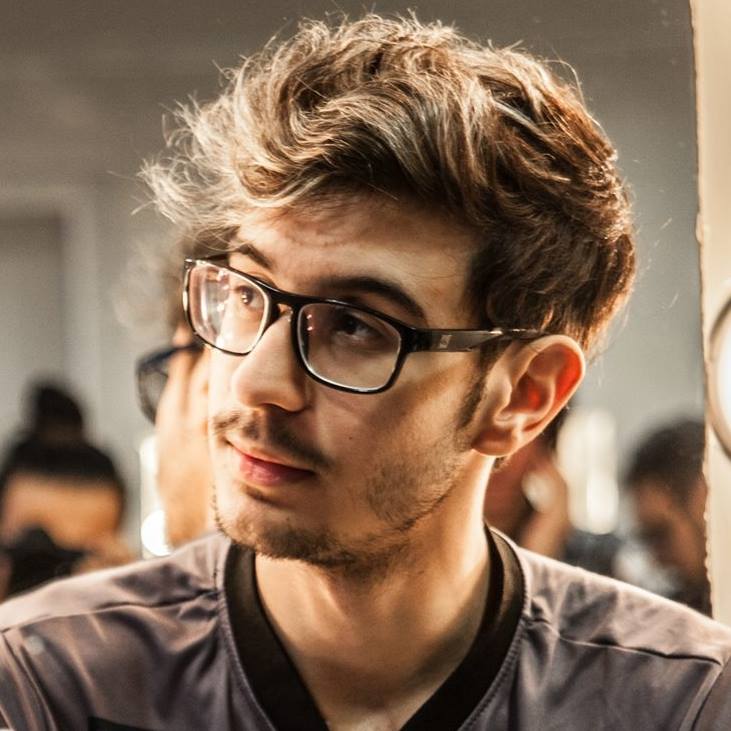 Revolta analisa evolução da INTZ de hoje com a do ano passado e demonstra confiança