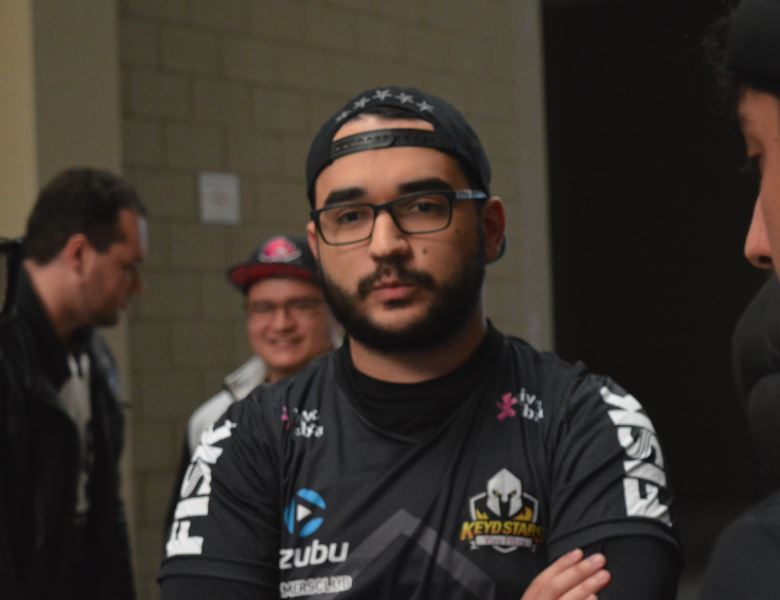 Jogadores da Keyd homenageiam brTT em clássico do e-Sport