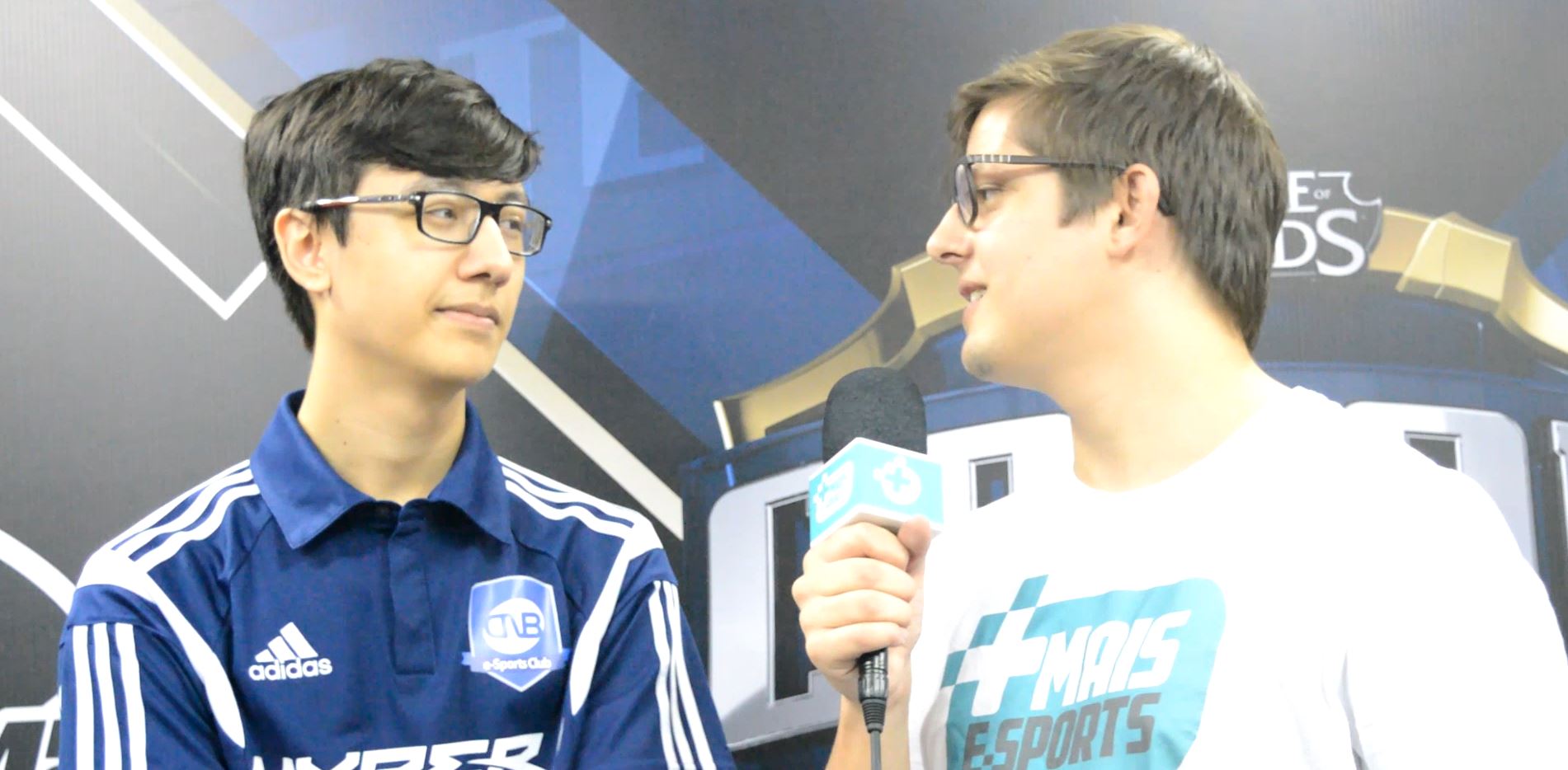 Tinowns comenta sobre ótima fase: “Tem dias que eu fico exausto de tanto jogar”