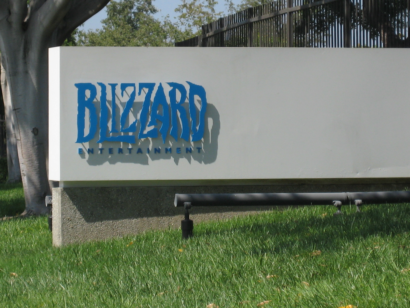 Homem é preso nos Estados Unidos após fazer ameaças à funcionários da Blizzard