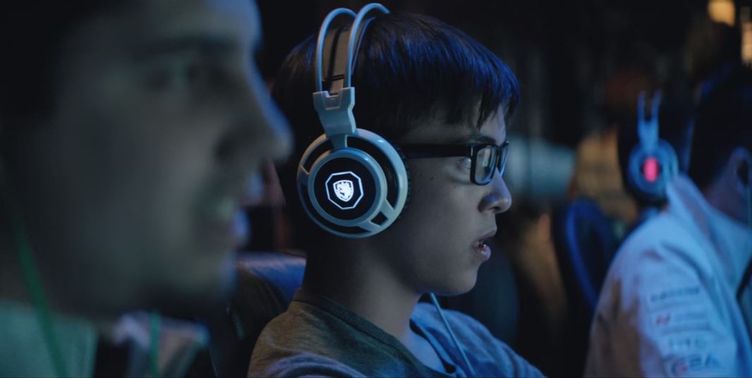 Curta “Godlike” tem League of Legends como seu tema