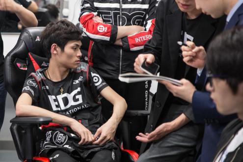 EDG faz substituição de emergência e Koro1 entra no lugar de Mouse