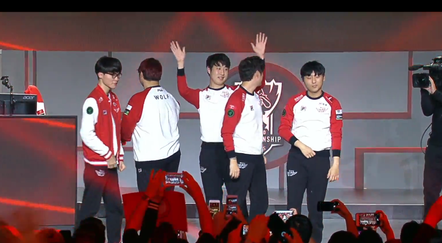 Revivendo a final de 2013, SKT faz novamente 3-1 em cima da Royal Never Give Up