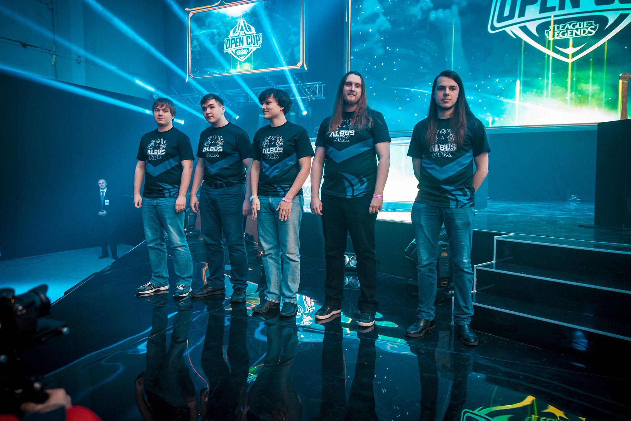 Albus Nox vence a primeira LCL Open Cup