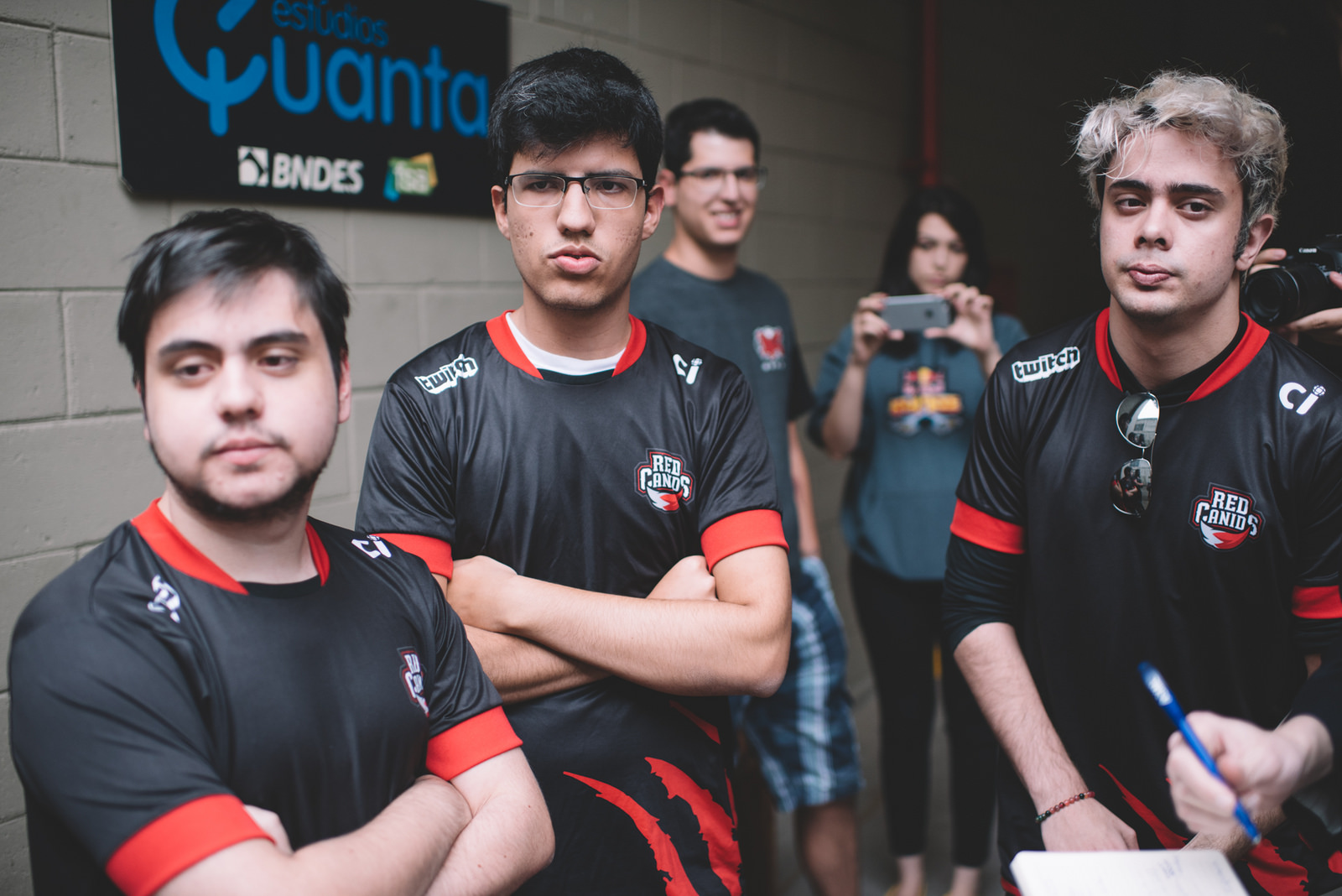 Em série incrível de Tockers, Red Canids atropela INTZ