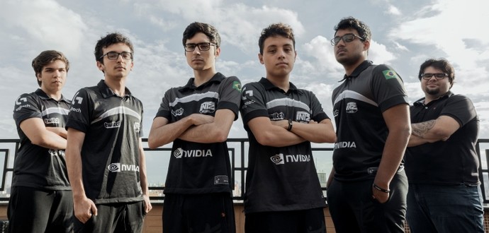 INTZ Genesis vence Iron Hawks em série marcada por problemas técnicos