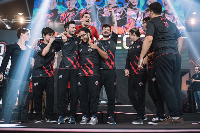 Red Canids e Corinthians devem editar parceria no eSport