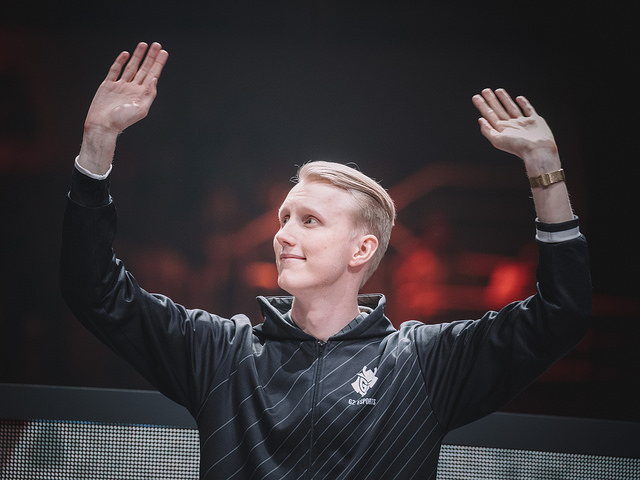 Com bastante ajuda do time, Zven realiza pentakill na LCS EU