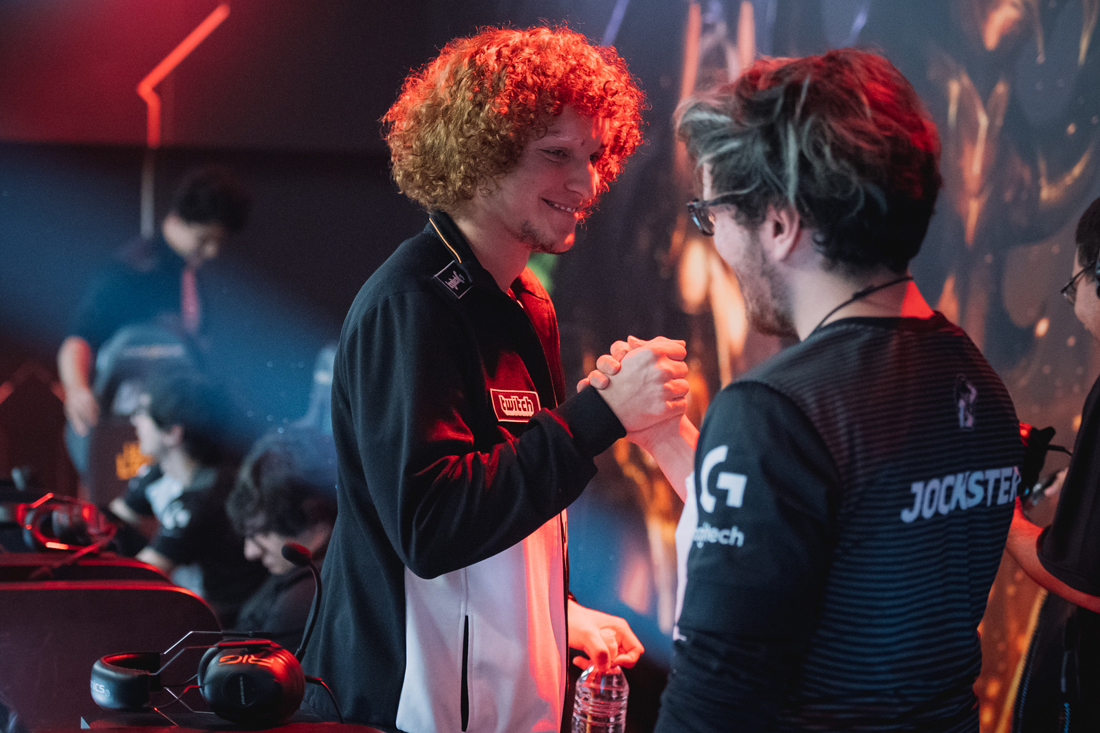 Jockster faz uma série incrível e a INTZ vence a Red Canids