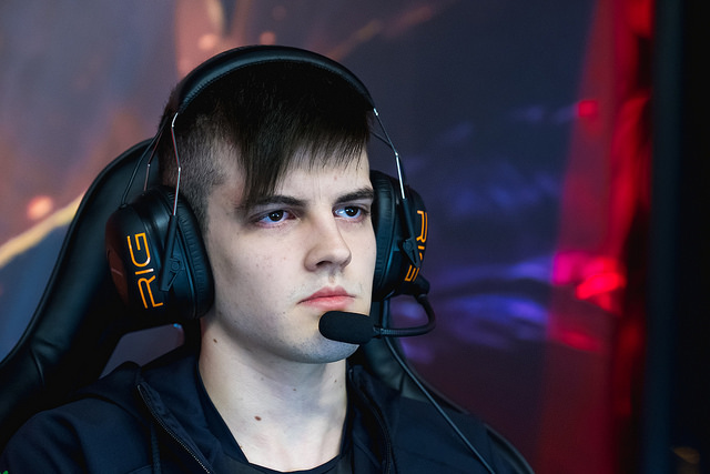 Kami se sente mal à noite e vai a hospital