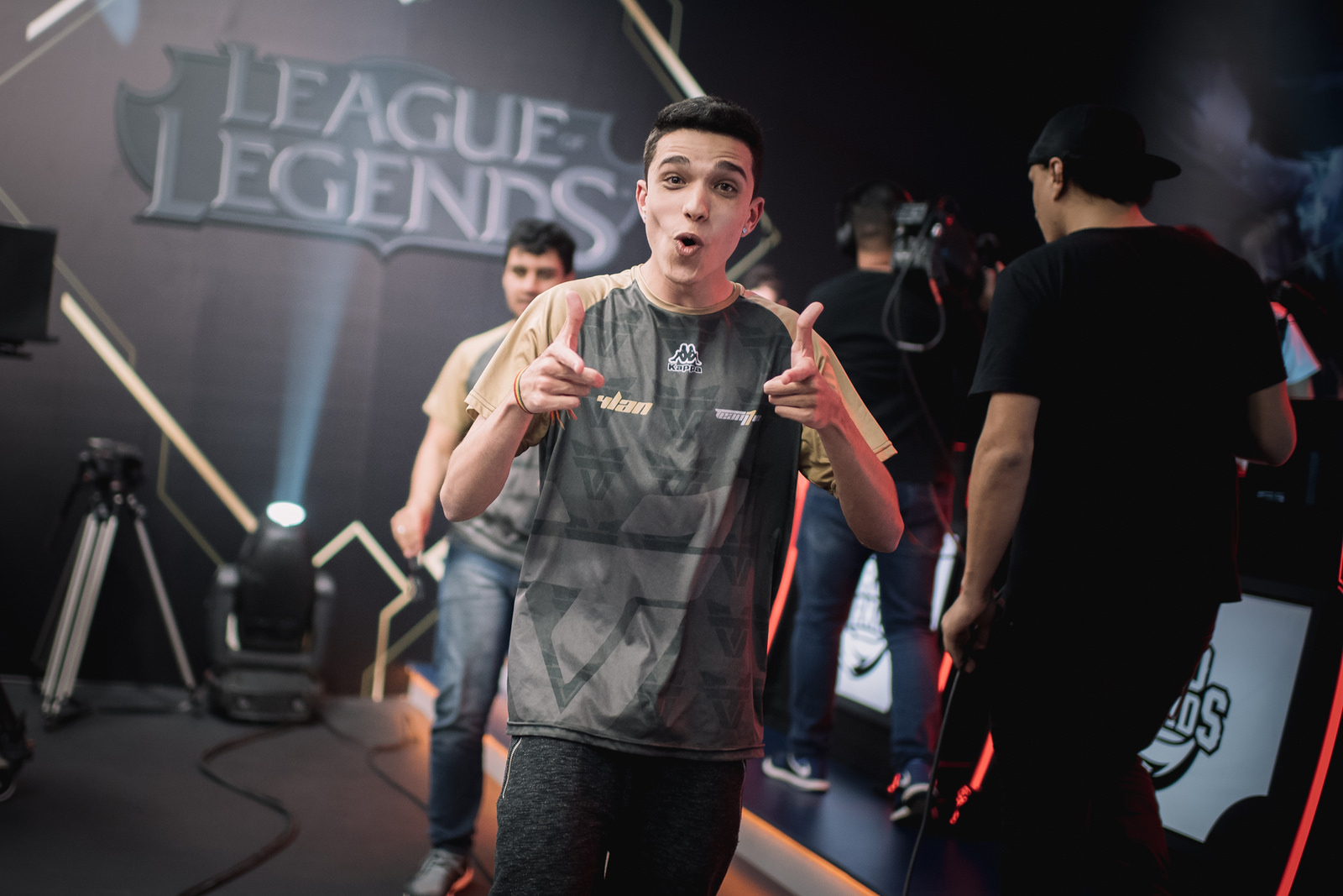 Na hora do treino a gente dá 300%, como se fosse jogar no stage” conta 4LaN