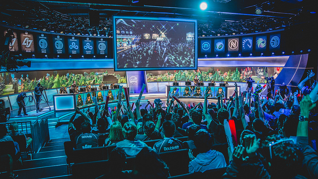 Counter Logic Gaming e Team Dignitas avançam para semifinais da LCS NA