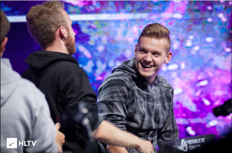 Invicta, FaZe derrota Liquid e conquista ESL One New York