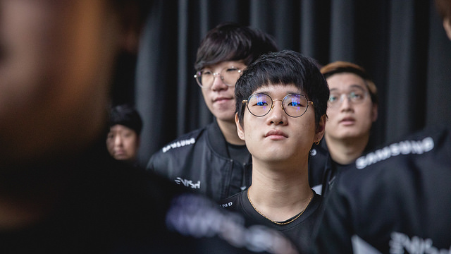 Samsung vence Team WE e está na final do Mundial de LoL