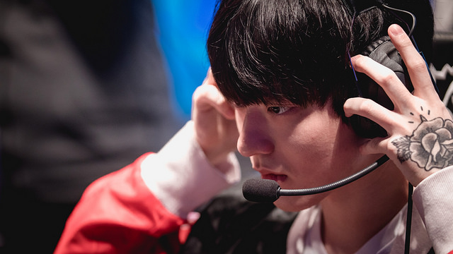 Mystic diz que pediu para sua equipe banir Singed na série contra a Cloud9