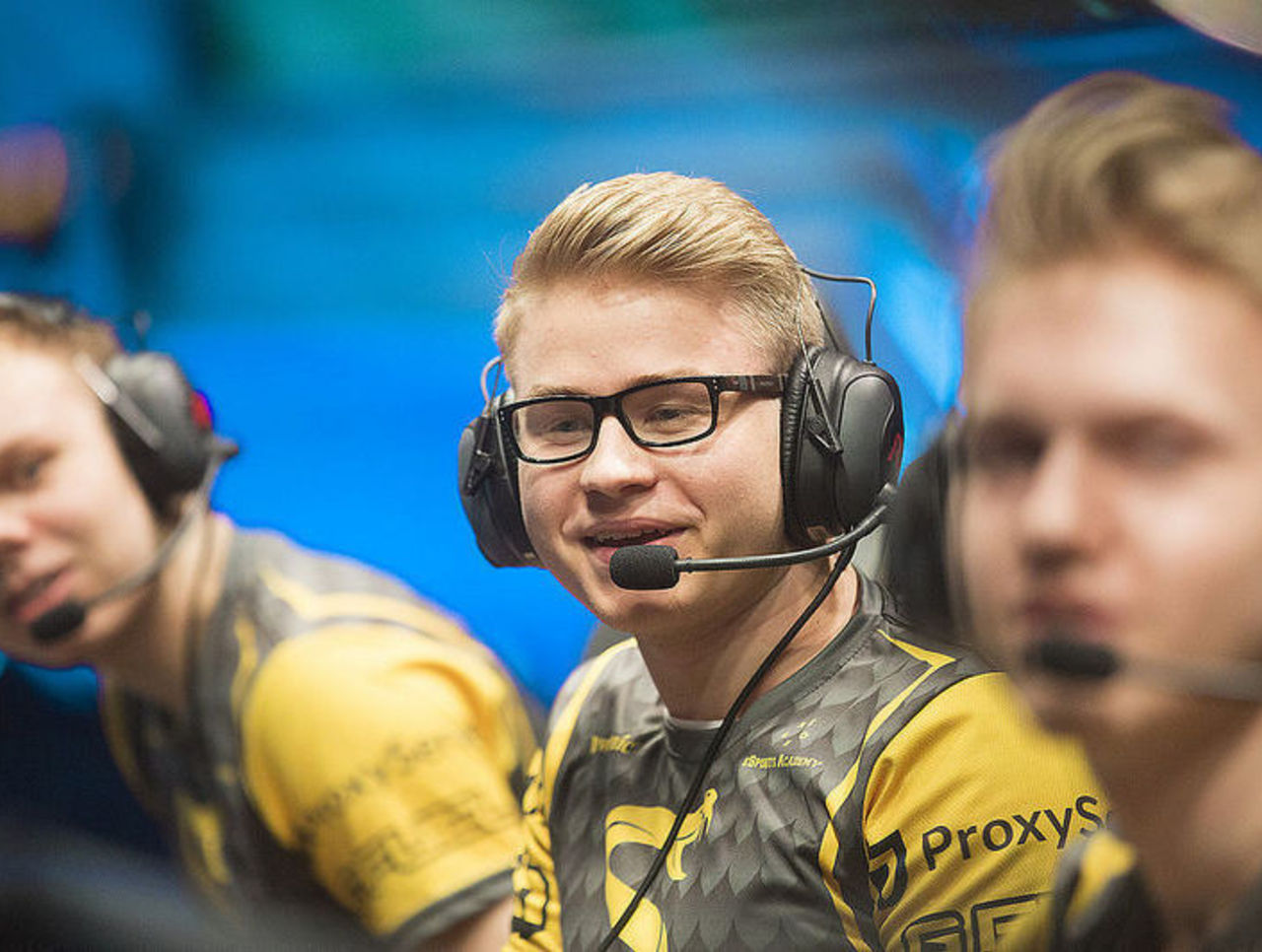 Unicorns of Love contrata WhiteKnight e Kold para 2018