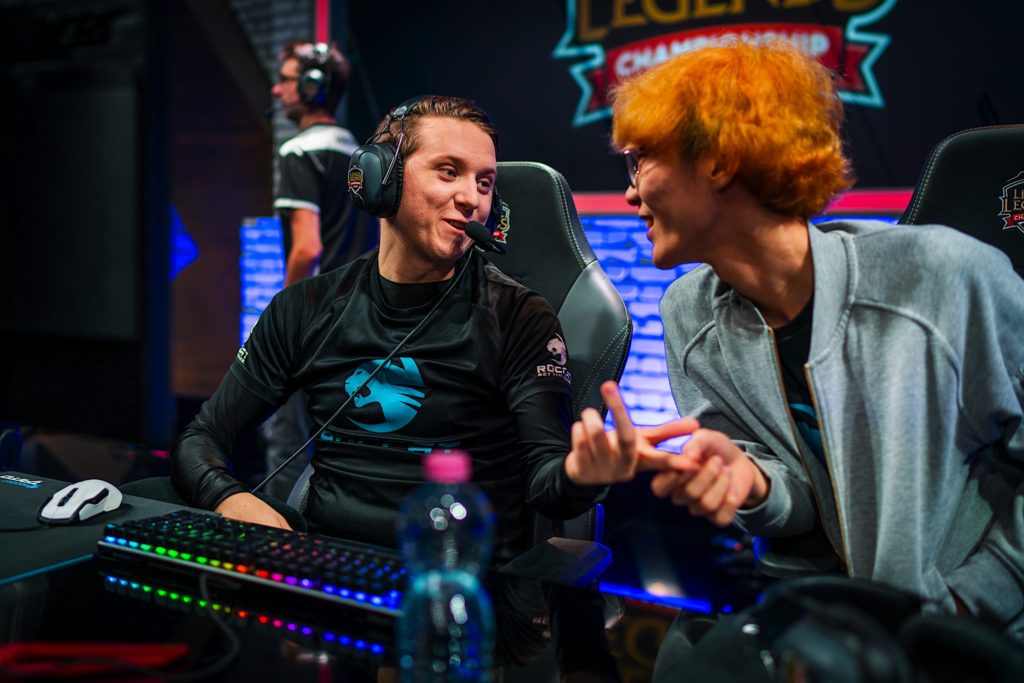 Após quatro jogadores saírem da equipe, G2 anuncia line-up para 2018