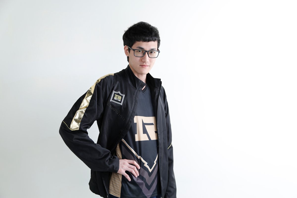 Após deixar a Flash Wolves, Karsa é o novo jogador da RNG