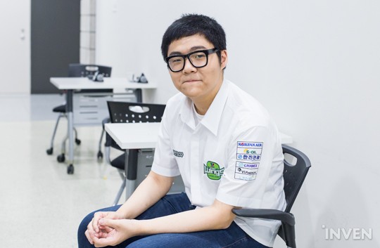 Teddy quebra recorde Mundial de farm contra a SKT na LCK