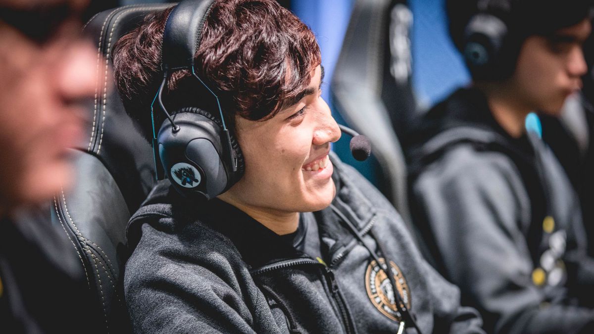 Após problemas com seu visto, Levi finalmente chega nos Estados Unidos